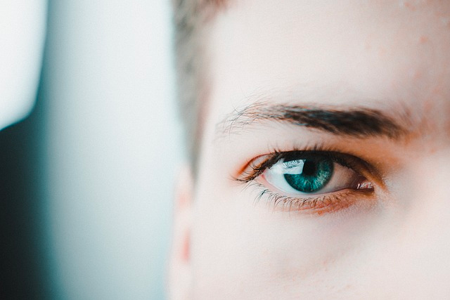 Healthy natural lashes are essential for good lash extension retention. Healthy natural lashes are essential for good lash extension retention.