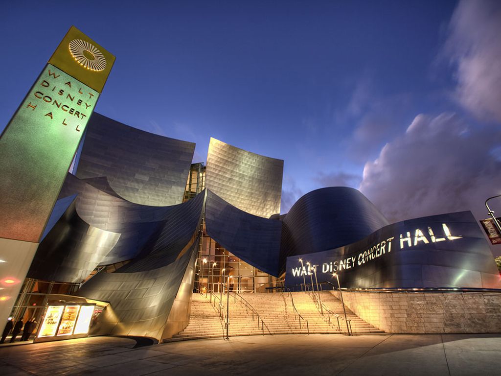 Curved Panel Extrusions for Disney Concert Hall