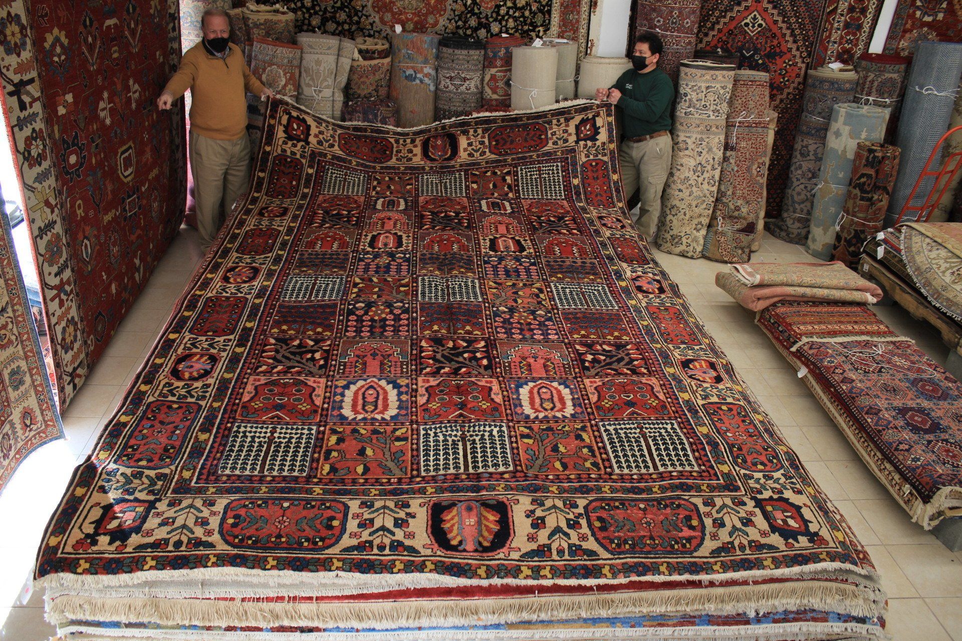 Antique Persian Bakhtiry