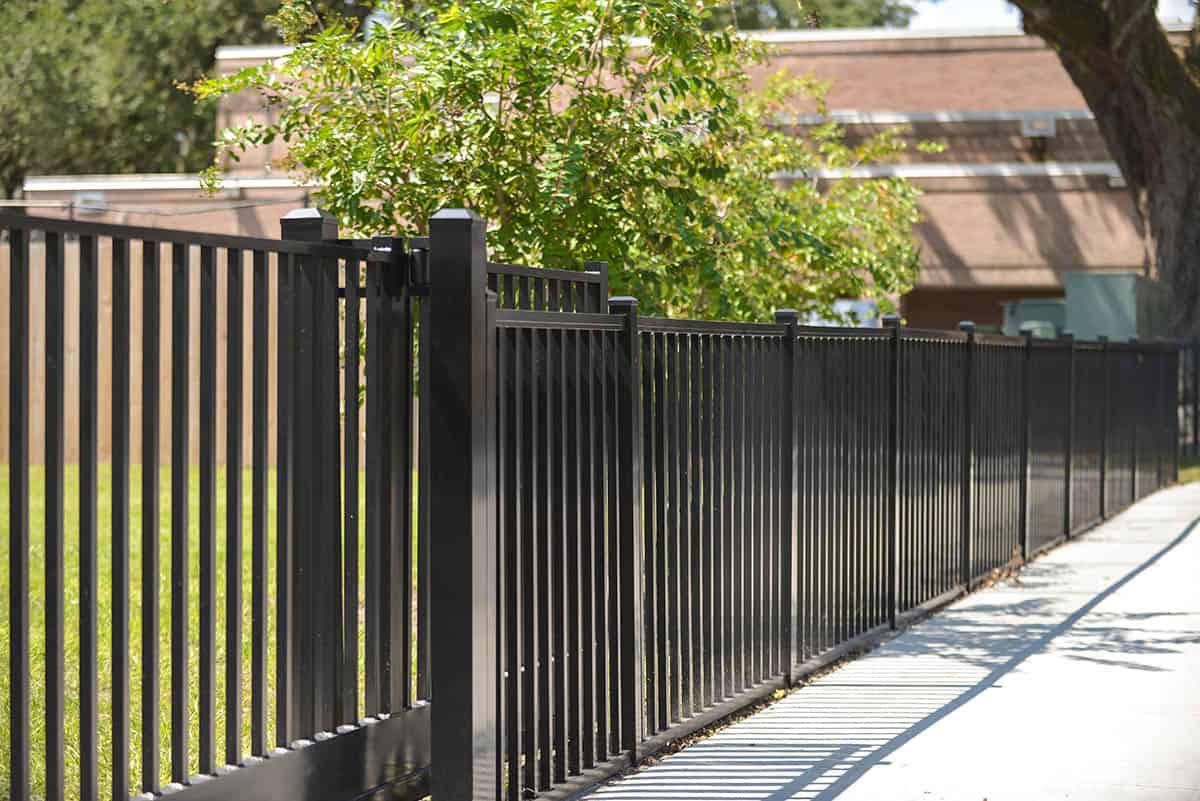 Why Chose Aluminum Fencing?