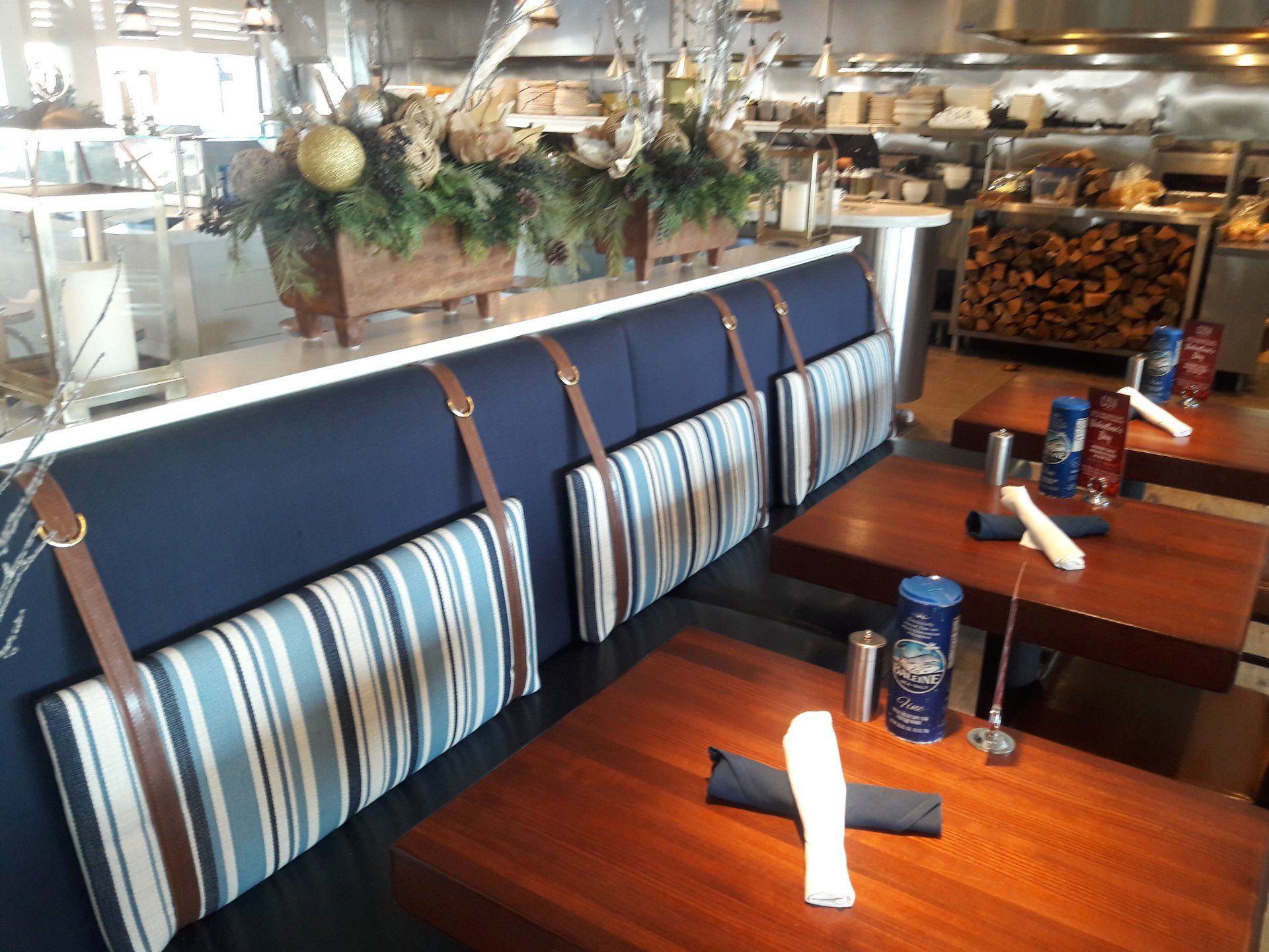 Restaurant Seating After