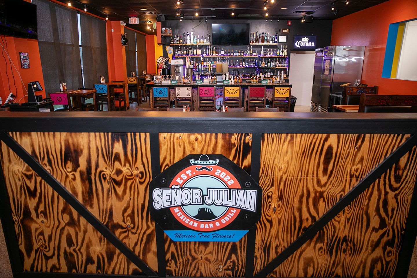 Bar front with the logo 