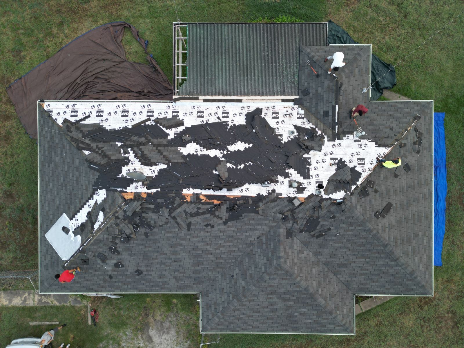 An aerial view of a house that is being remodeled.