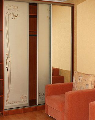 Closet door