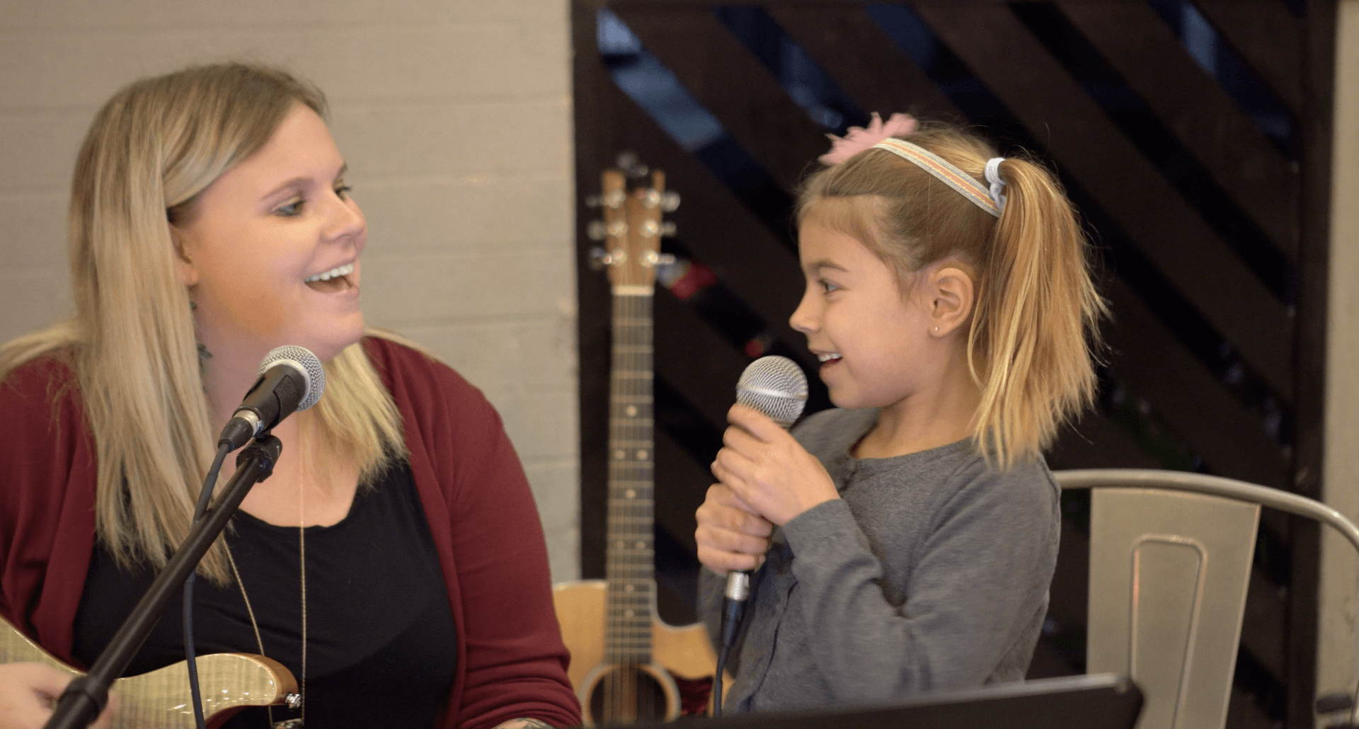 Young girl under vocal training