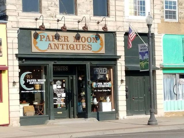 Non-Illuminated Sign