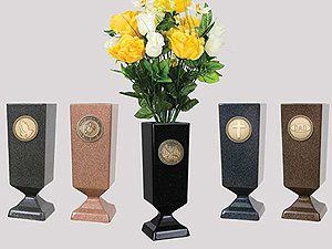 Memorial vases