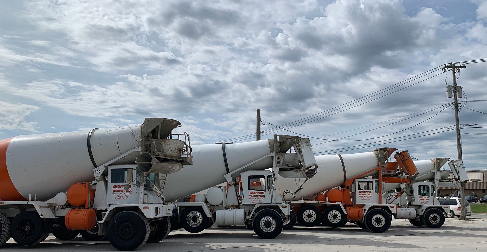 Concrete mix truck