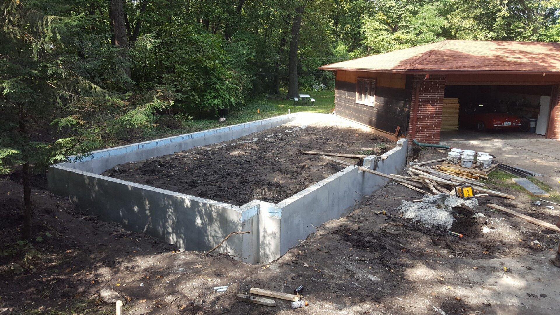 Garage foundation construction