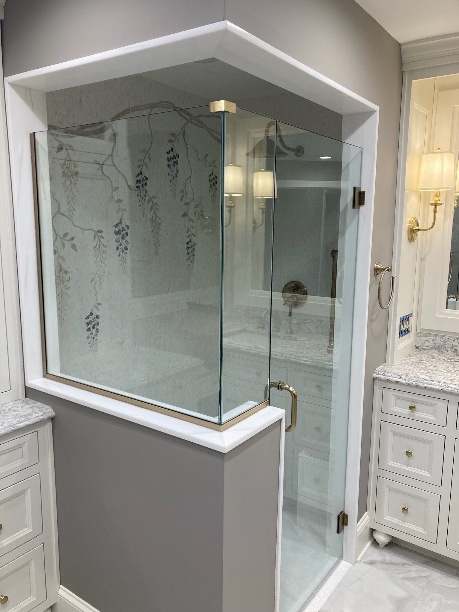 a good-looking bathroom