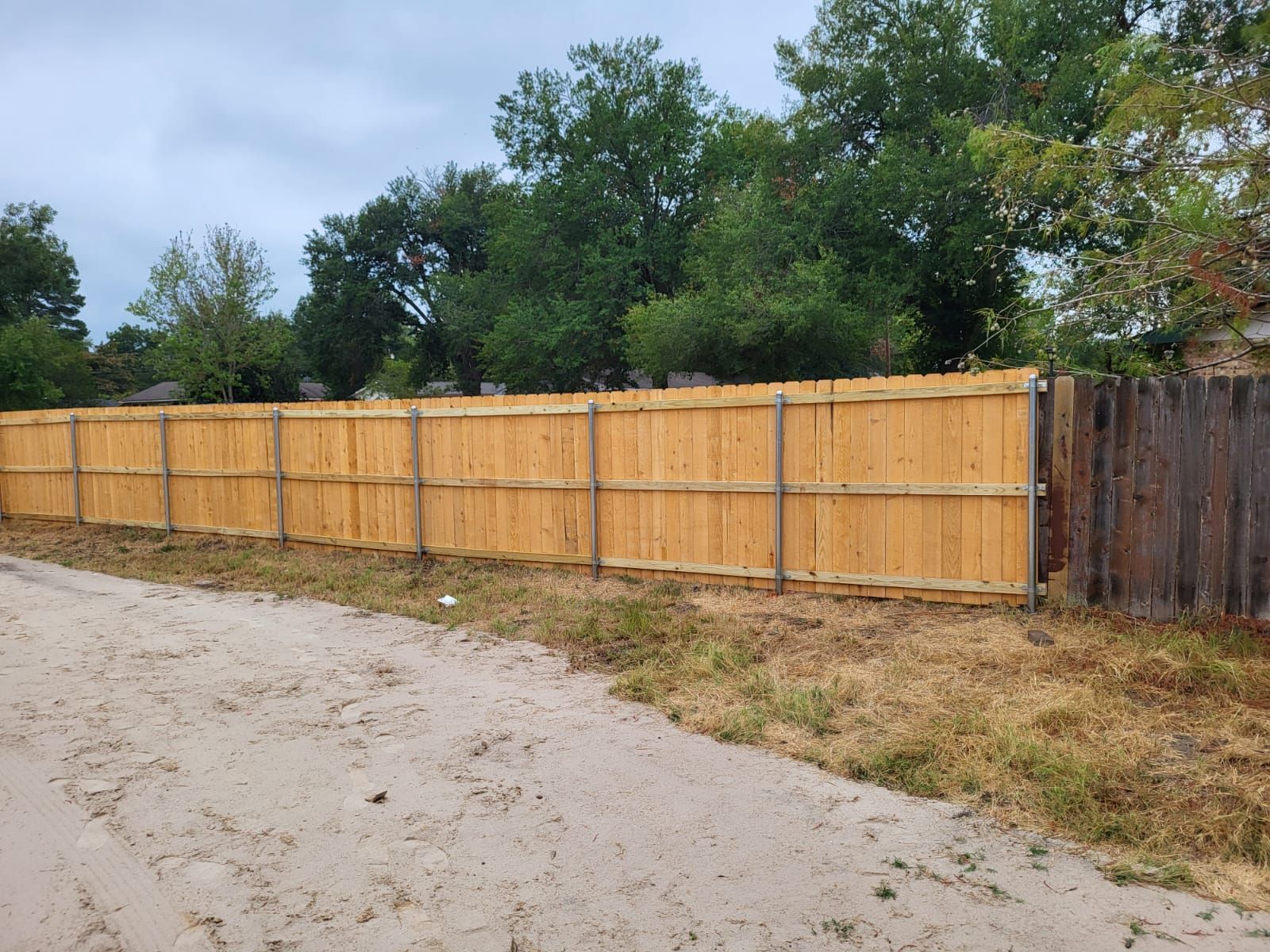 cwg fence and decks fencing