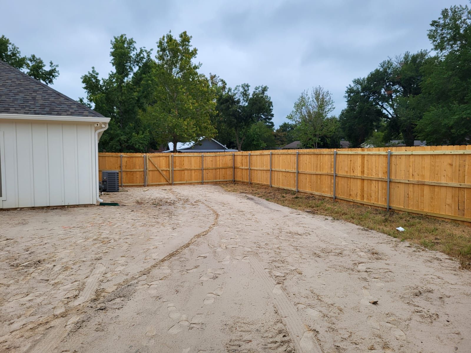 cwg fence and decks fencing