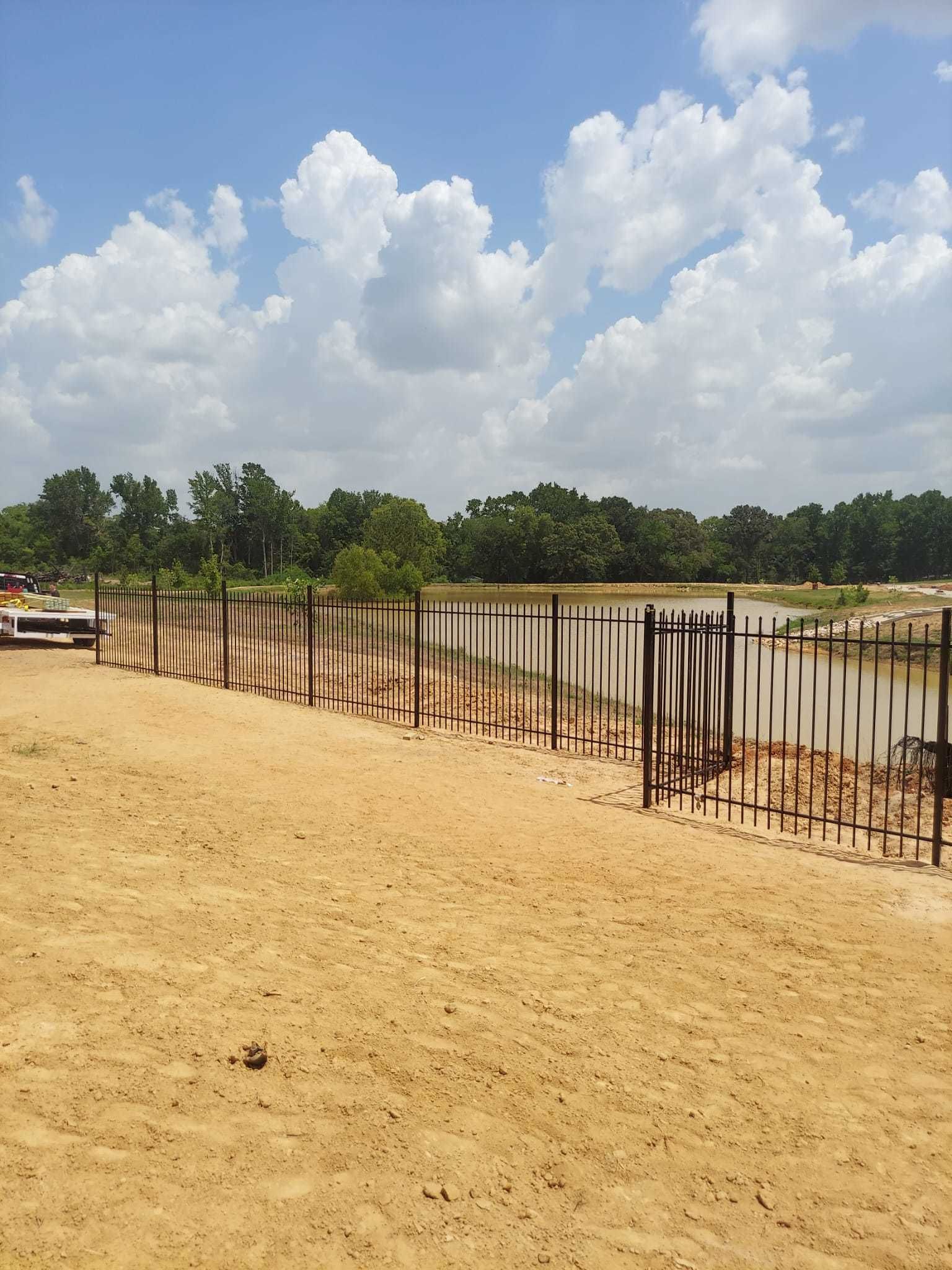 cwg fence and decks fencing