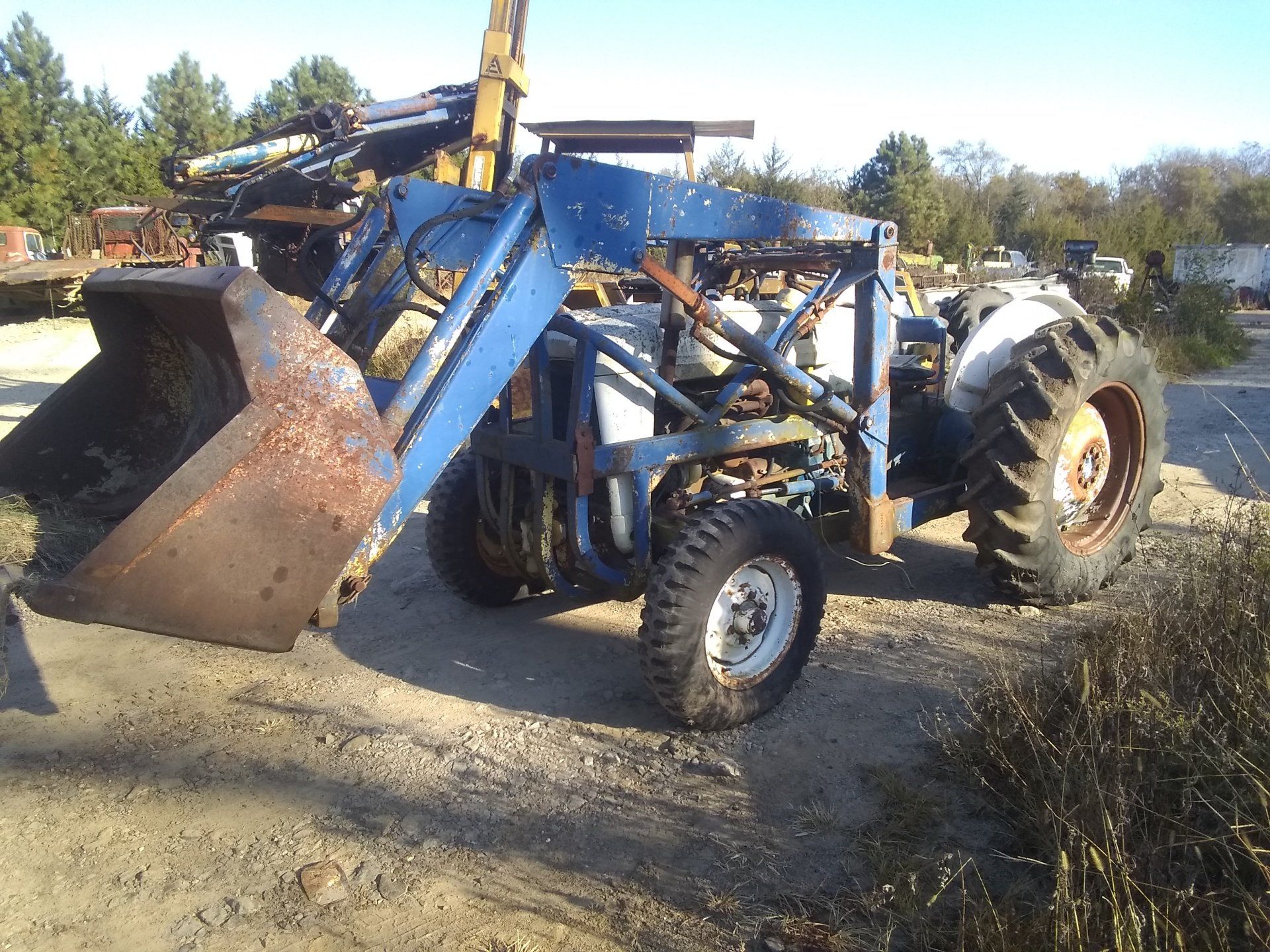 Ford 4000 Industrial 4cylinder with Sherman transmission and power steering and Backhoe