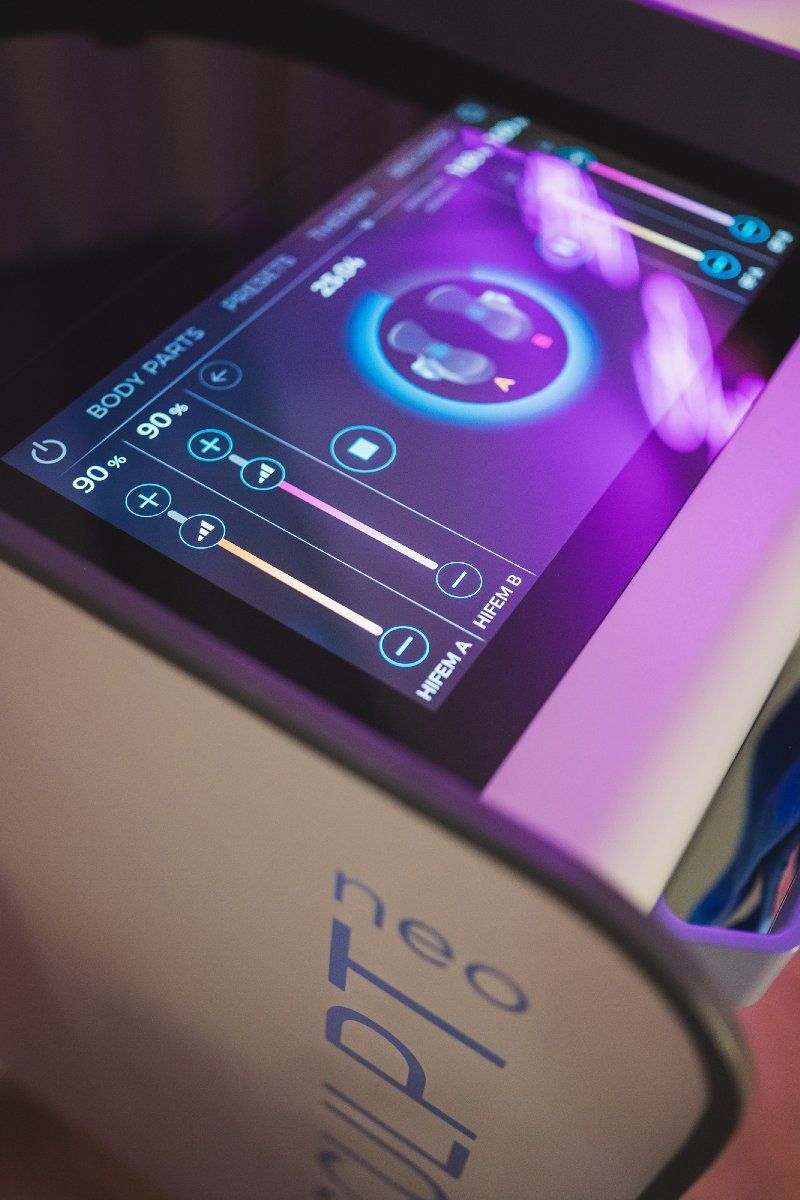 A device that says neo on the side of it