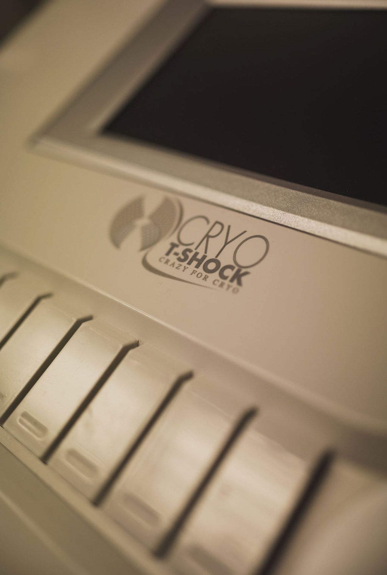 A close up of a cryo t-shock device