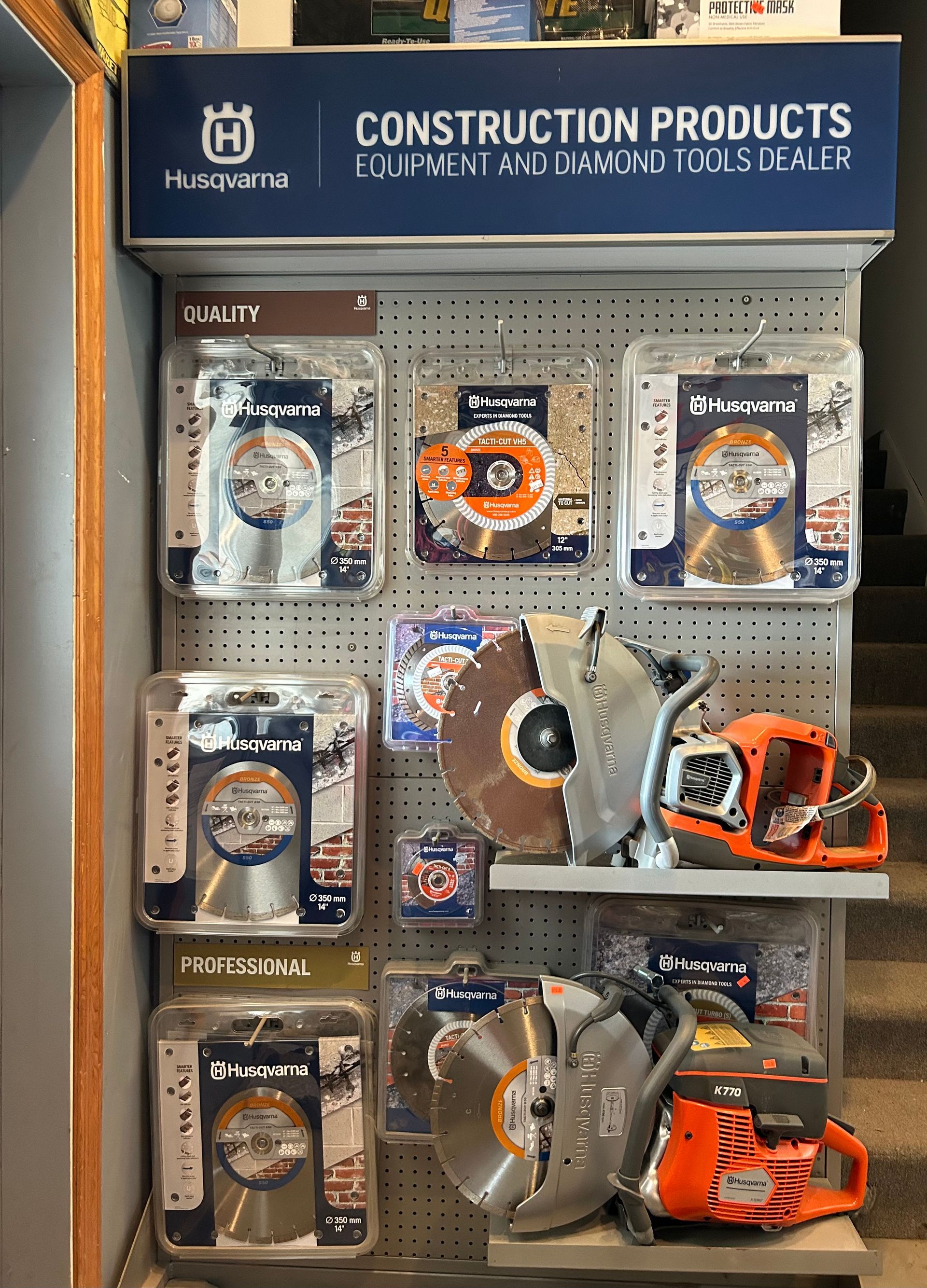saw and supplies