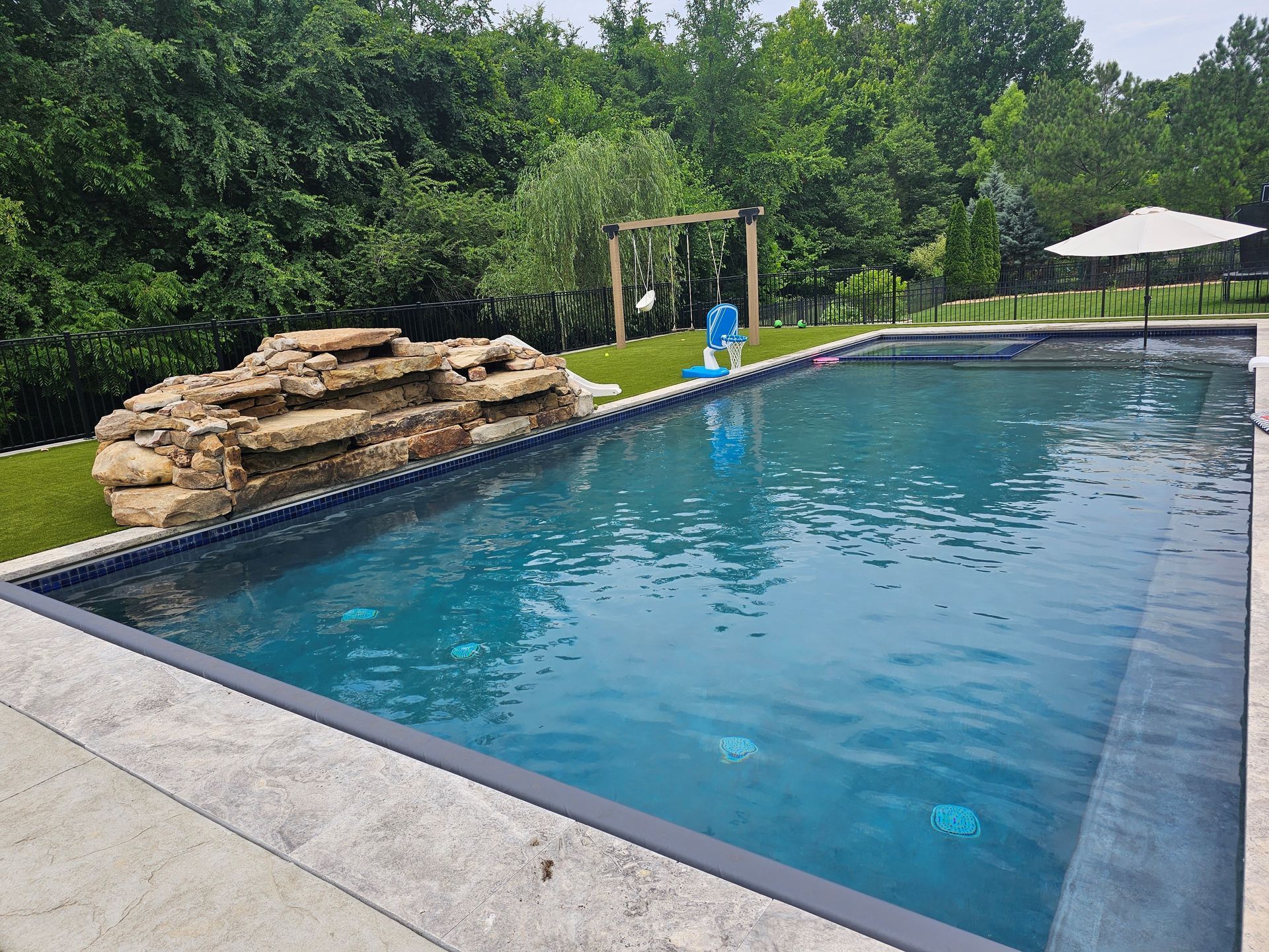 Pool Contractors Franklin, TN