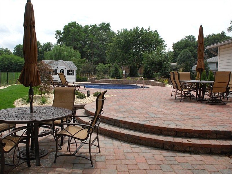 Swimming Pool Hardscaping