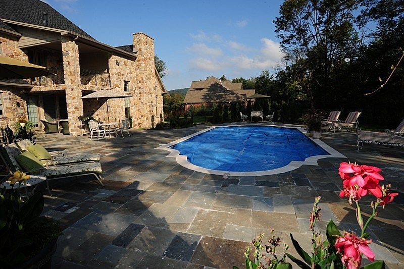 Swimming Pool Hardscaping