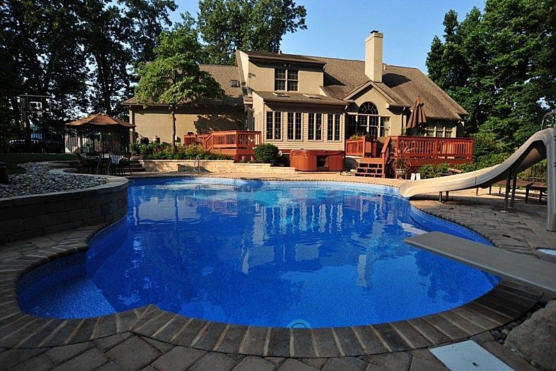 Swimming Pool Hardscaping