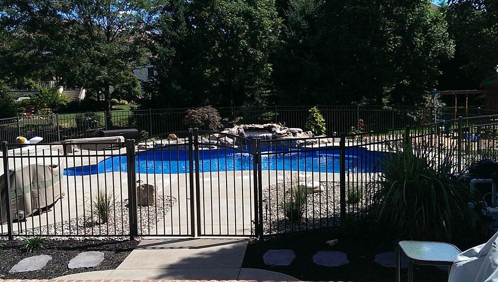 Swimming Pool Hardscaping