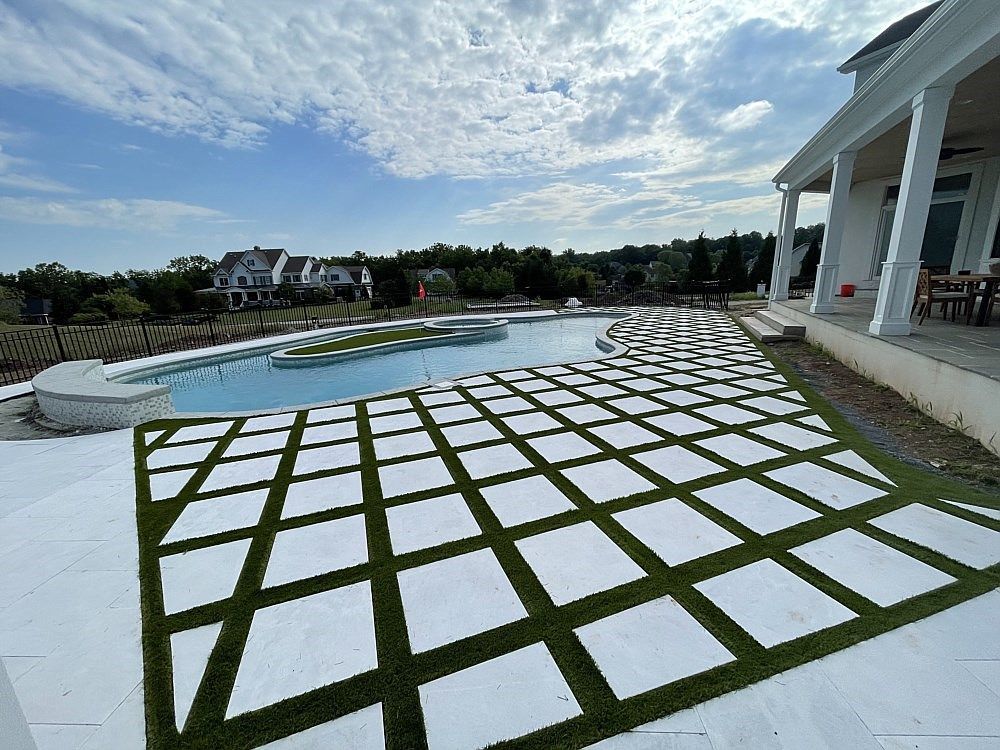 Swimming Pool Hardscaping