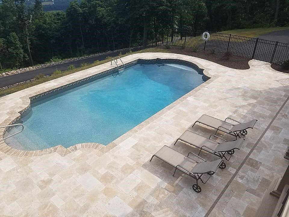 Swimming Pool Hardscaping