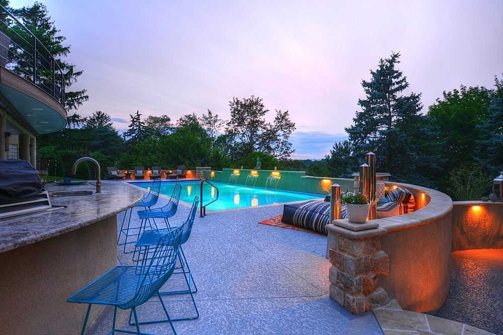 Swimming Pool Hardscaping