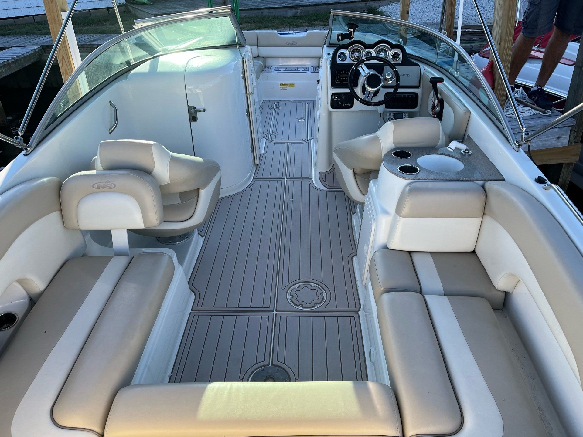 PreOwned Boat Dealer Lindenhurst, NY