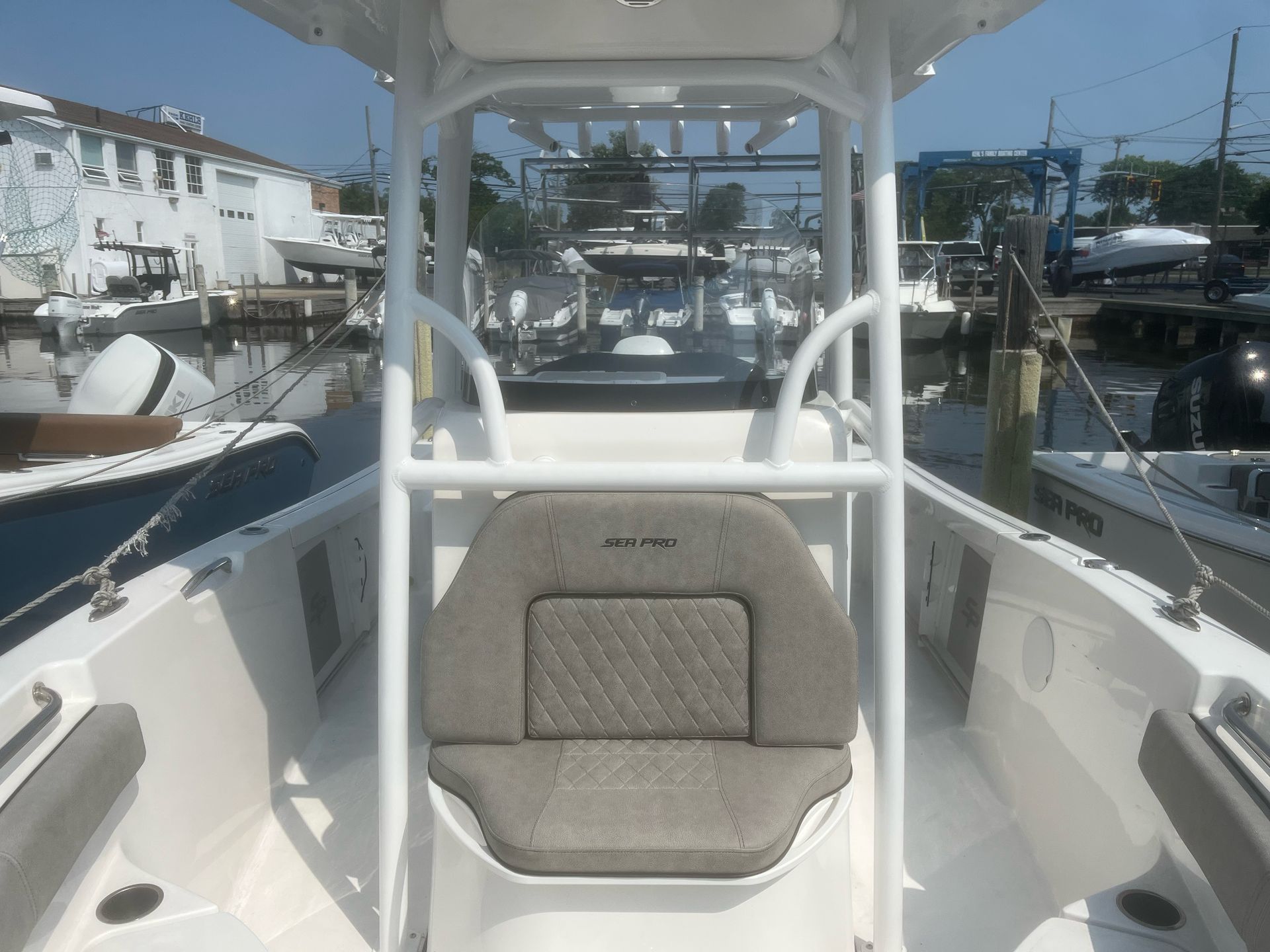 PreOwned Boat Dealer Lindenhurst, NY