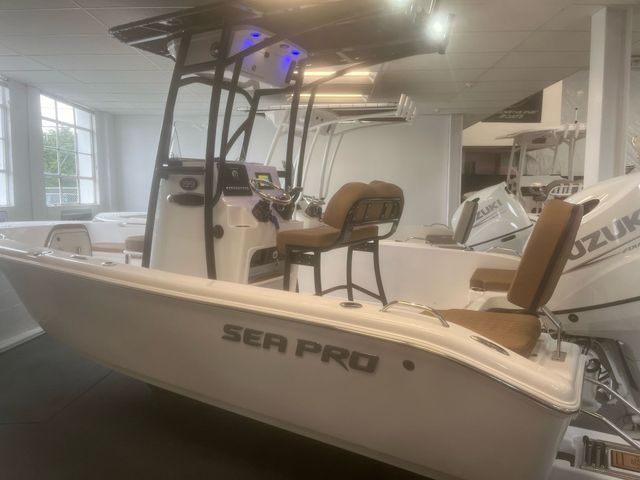 New Boat Dealer | Lindenhurst, NY