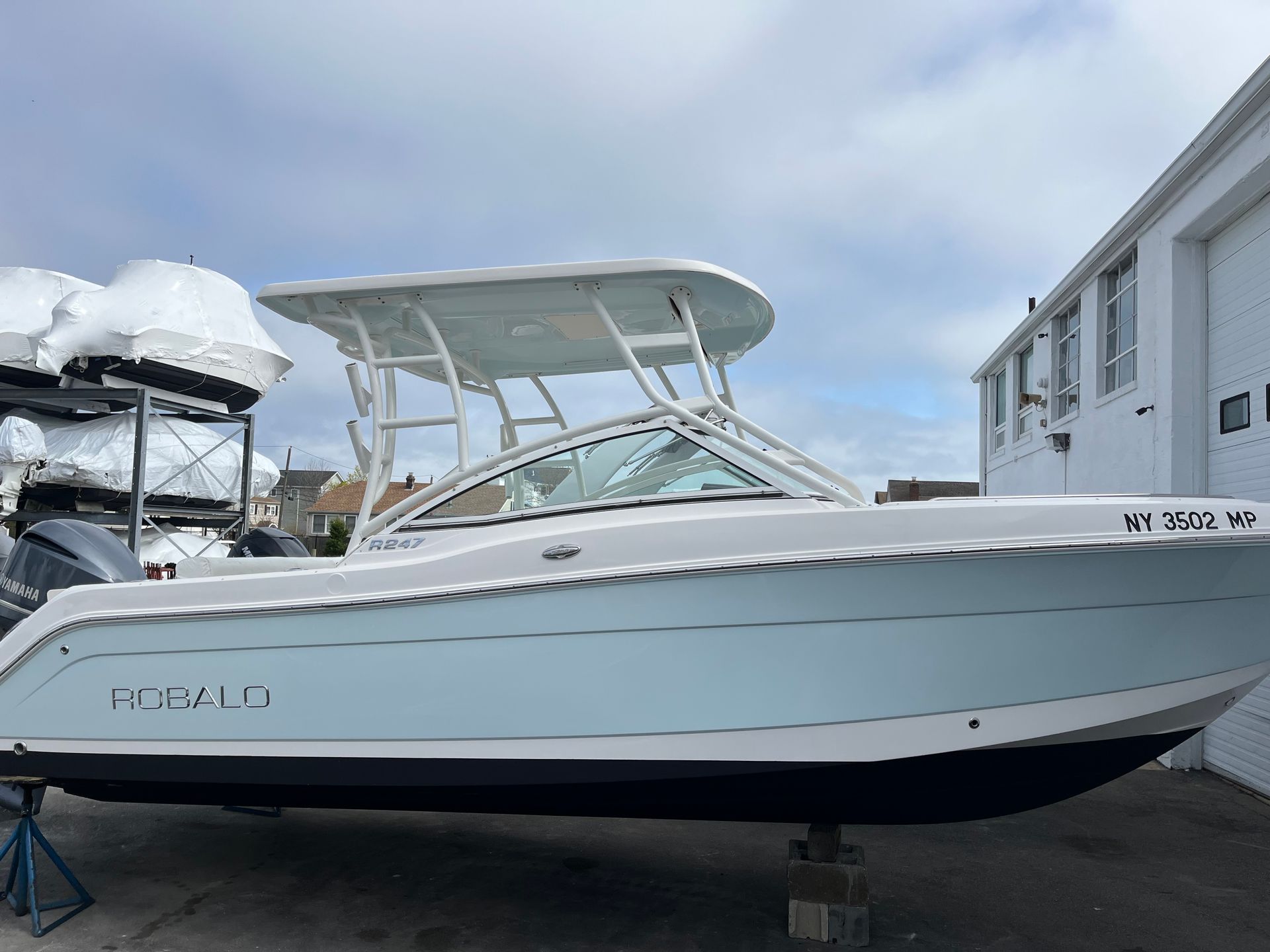 2018 Robalo 247 DC