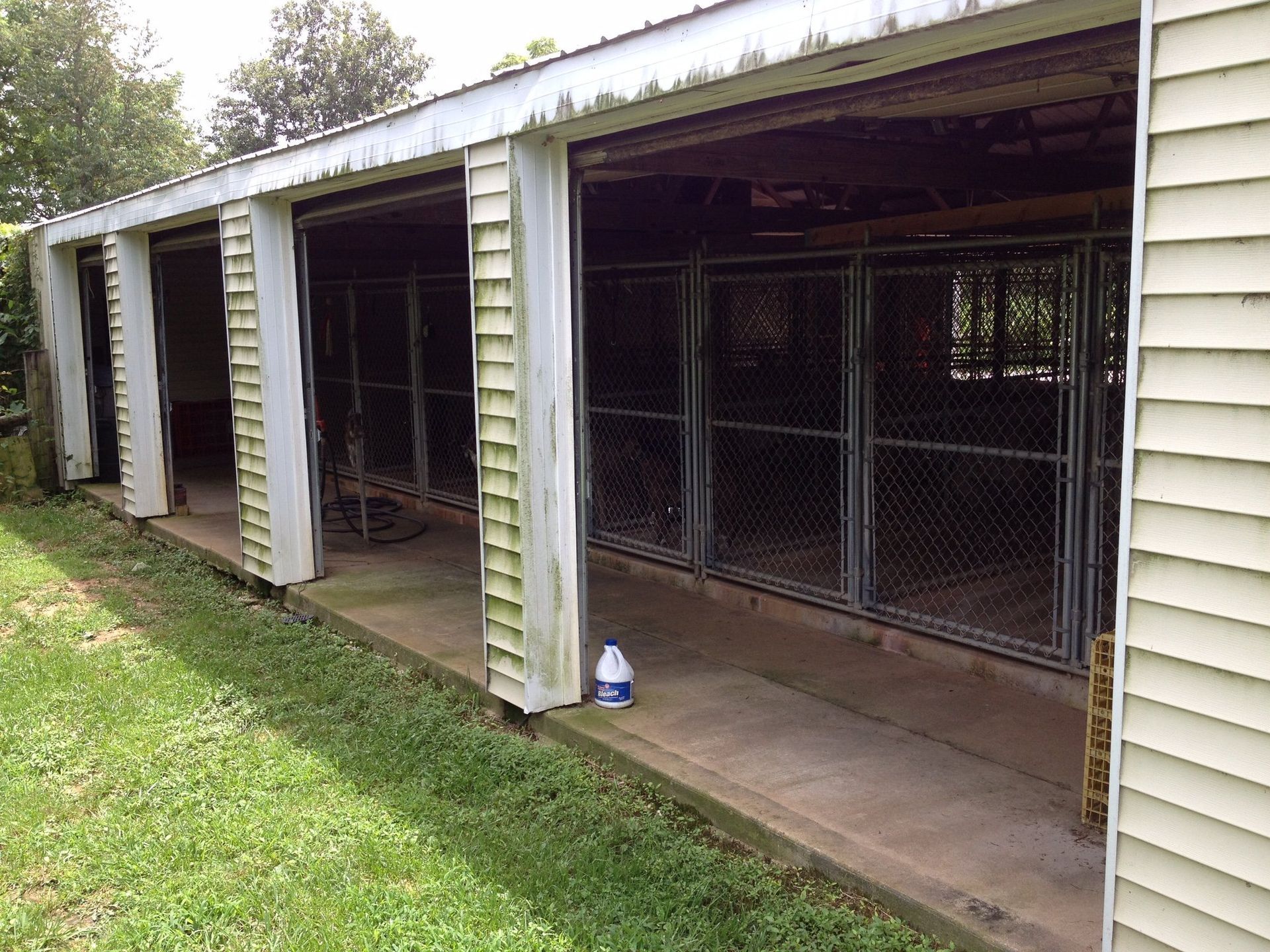 Pet Boarding Services Innisfree Kennels Inc.