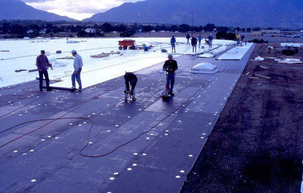 Commercial roofing installation