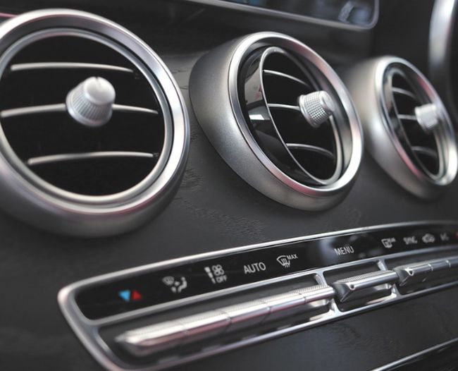 Car air conditioner