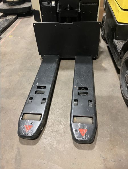 A pair of forklift pallets
