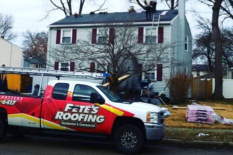 Pete's Roofing service truck