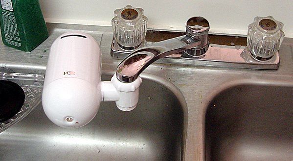 Faucet with a water filter