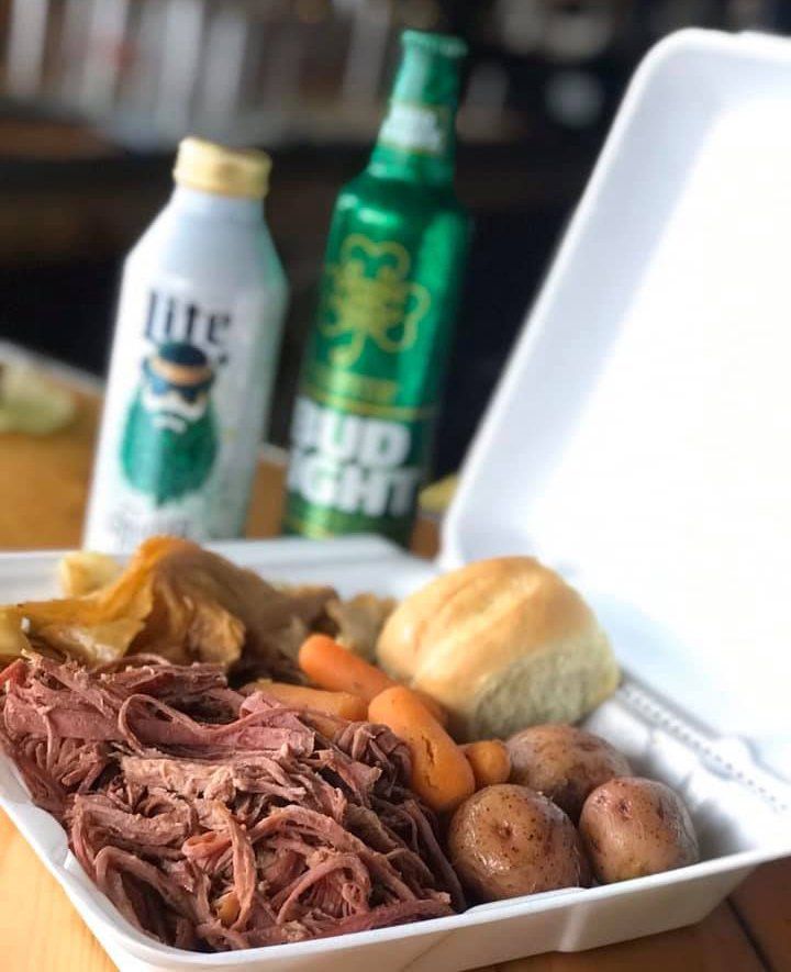 Beef strips with bread, baby carrots and potatoes