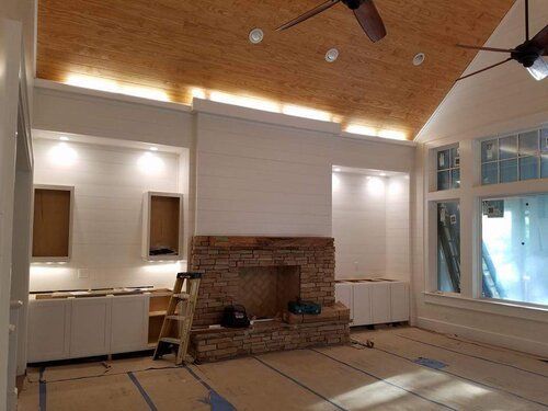 New mountain lake home