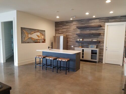 New home on Lake Keowee