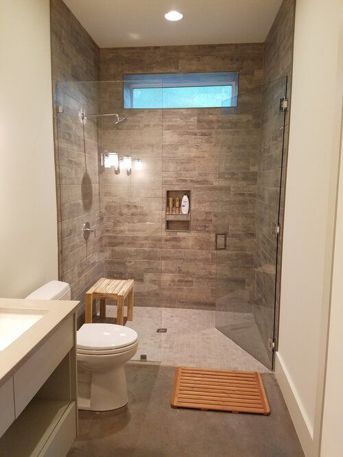 New home on Lake Keowee