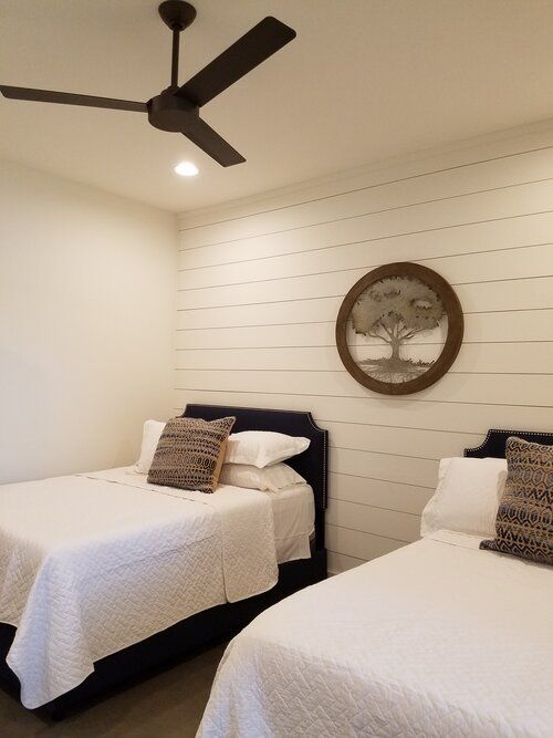 New home on Lake Keowee