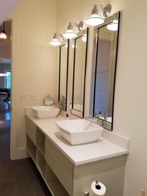 New home on Lake Keowee