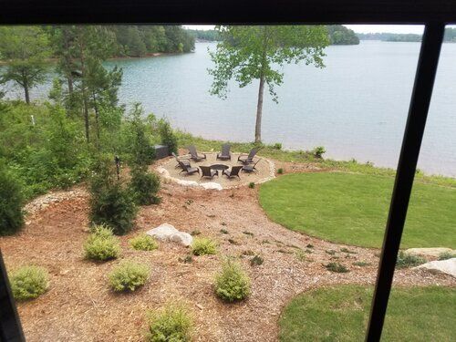 New home on Lake Keowee