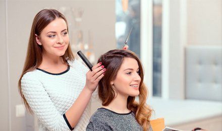styling hair