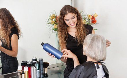 customer and stylist talking about product