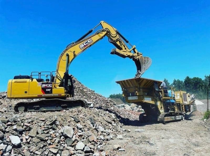 Sea wall installation