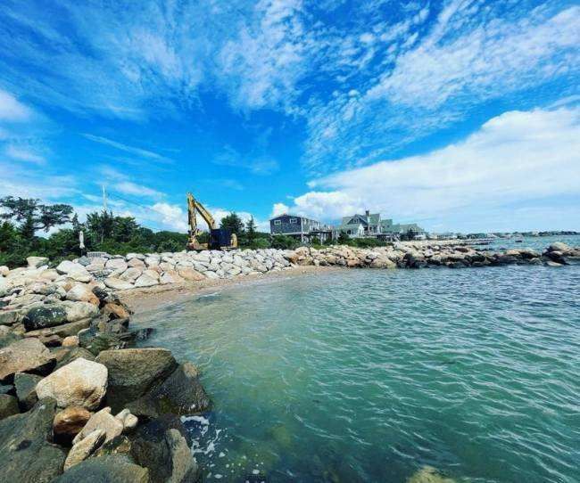 Hard armor stone installer